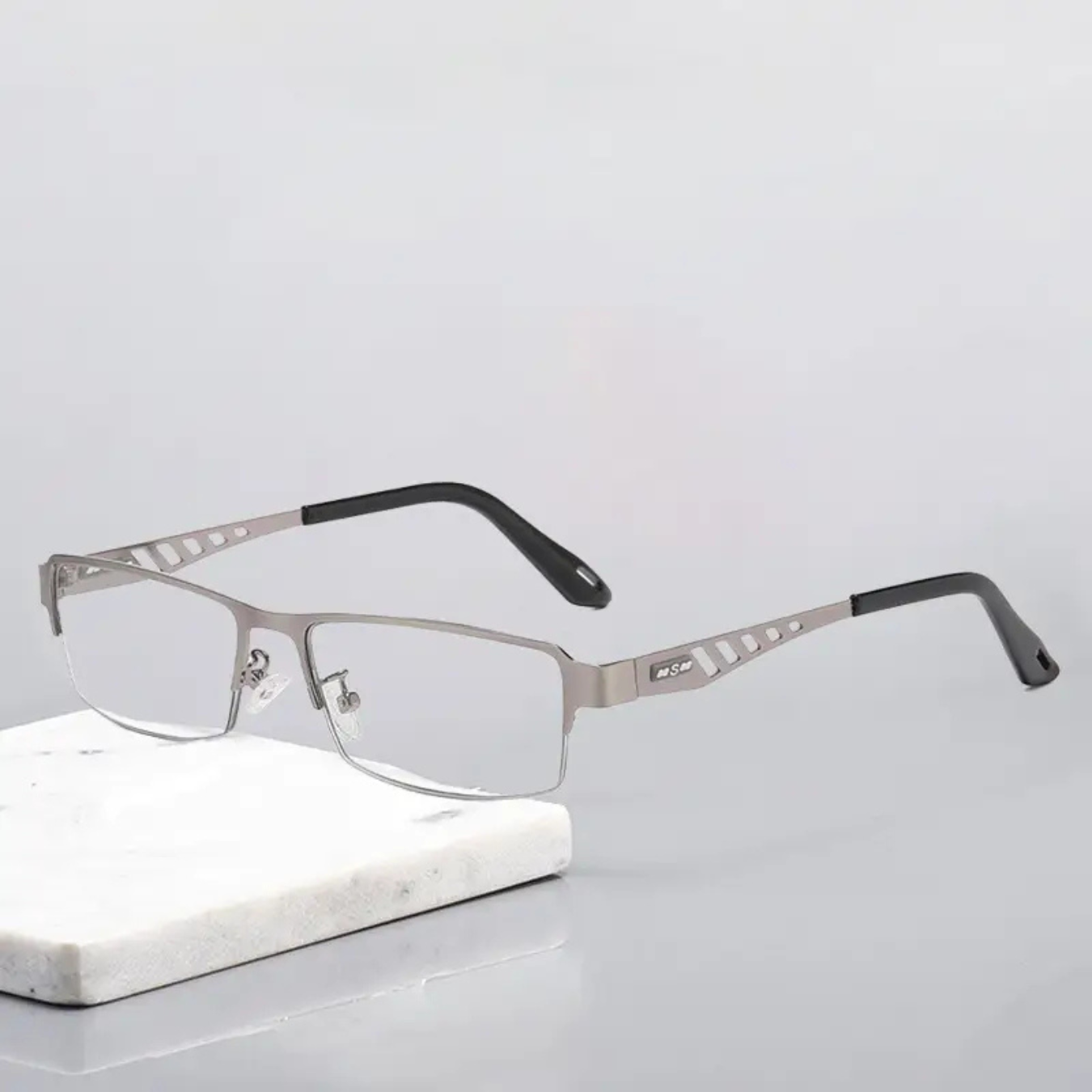 Multifokale Lesebrille Photochrome | Gleitsichtbrille mit UV-Schutz & Tönung