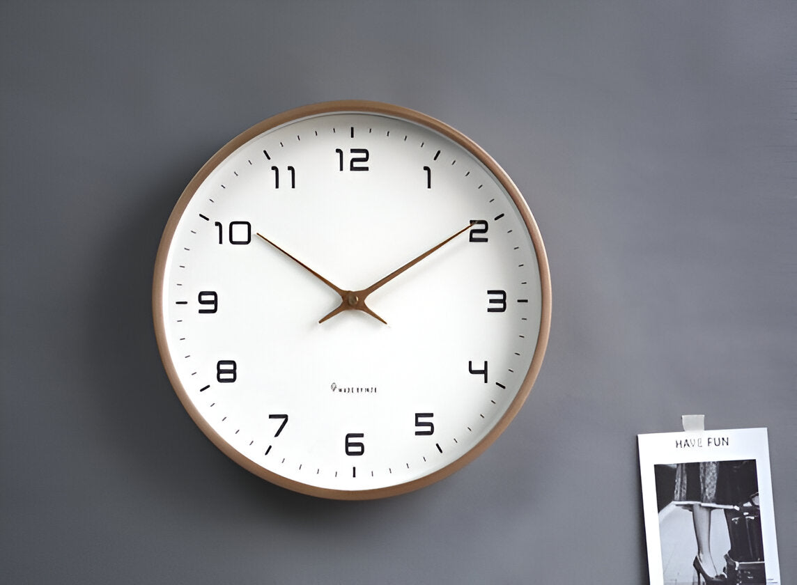 Wanduhr Holzrahmen – Große Zahlen – Für Wohnzimmer & Büro