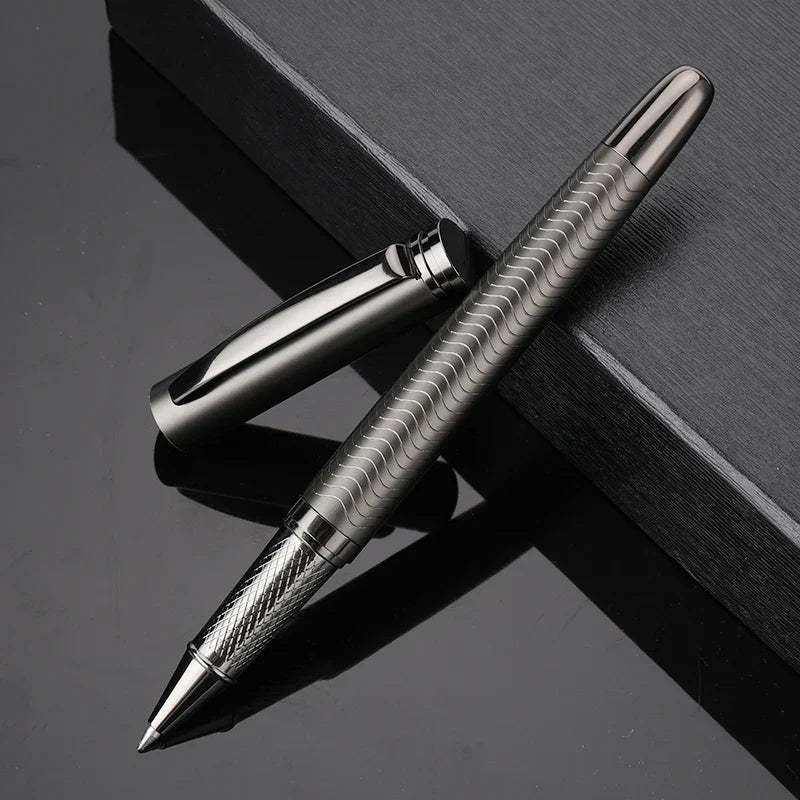 Eleganter Metallkugelschreiber – Für Büro und Geschäft – Mit Modernem Design