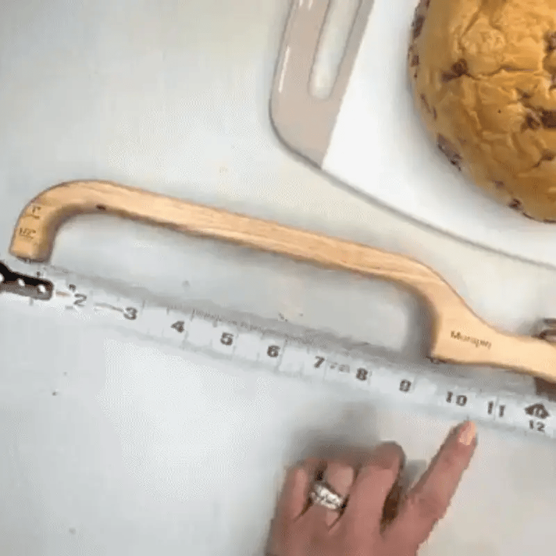 Brotmesser – mit Holzgriff – gezahnte Klinge – für gleichmäßige Scheiben