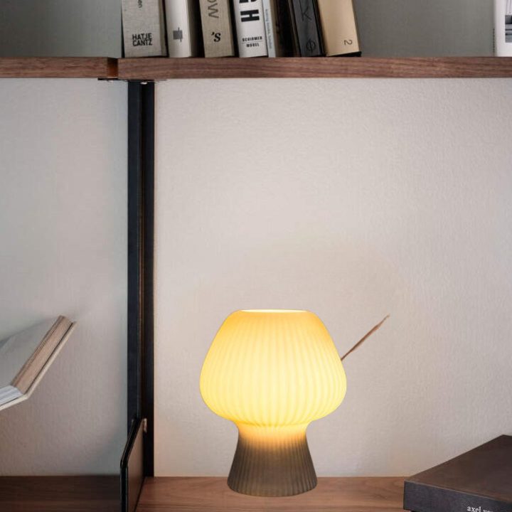 Tischlampe Glas Pilz – Ribbed Design – Nachtlampe Schlafzimmer