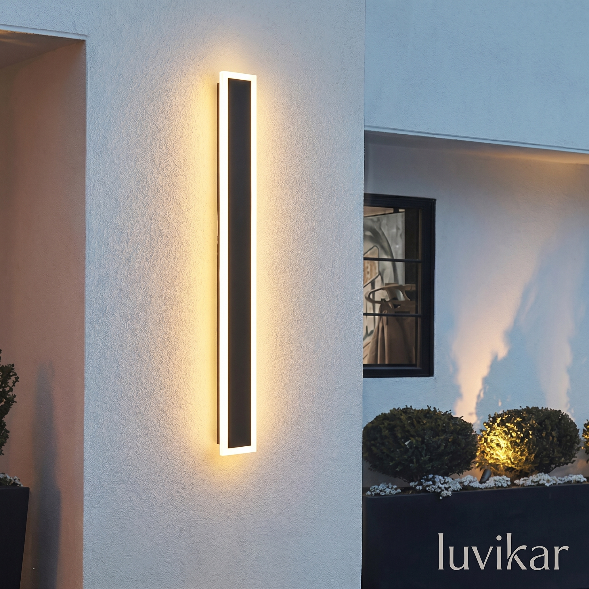 Moderne LED Wandlampe – senkrecht & wasserdicht – für Fassaden & Indoor