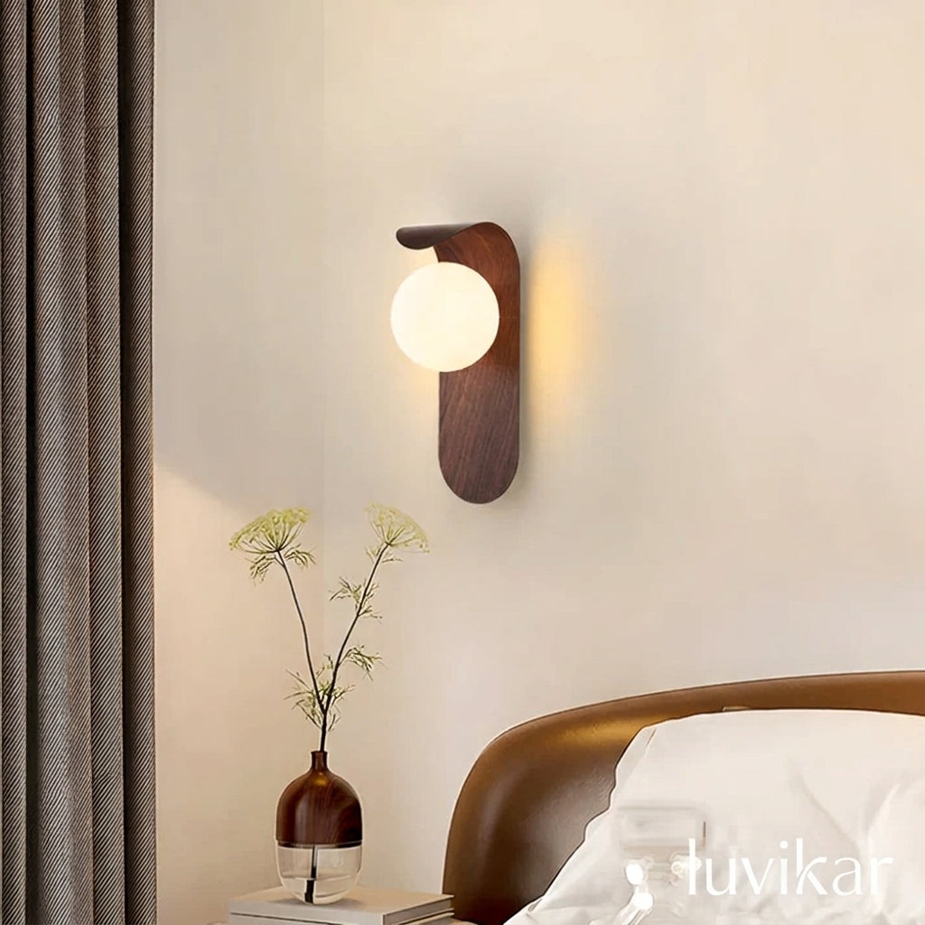 Wandleuchte Holz – Glas Kugel – Skandinavisch Wandlampe Innenbereich