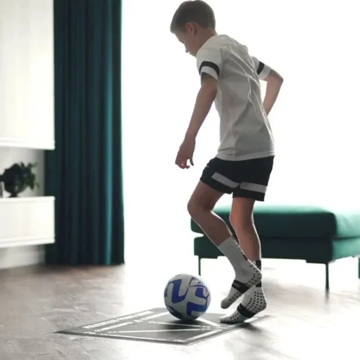 FußballPro Trainingsmatte für Kinder | Bessere Ballkontrolle und mehr Spaß
